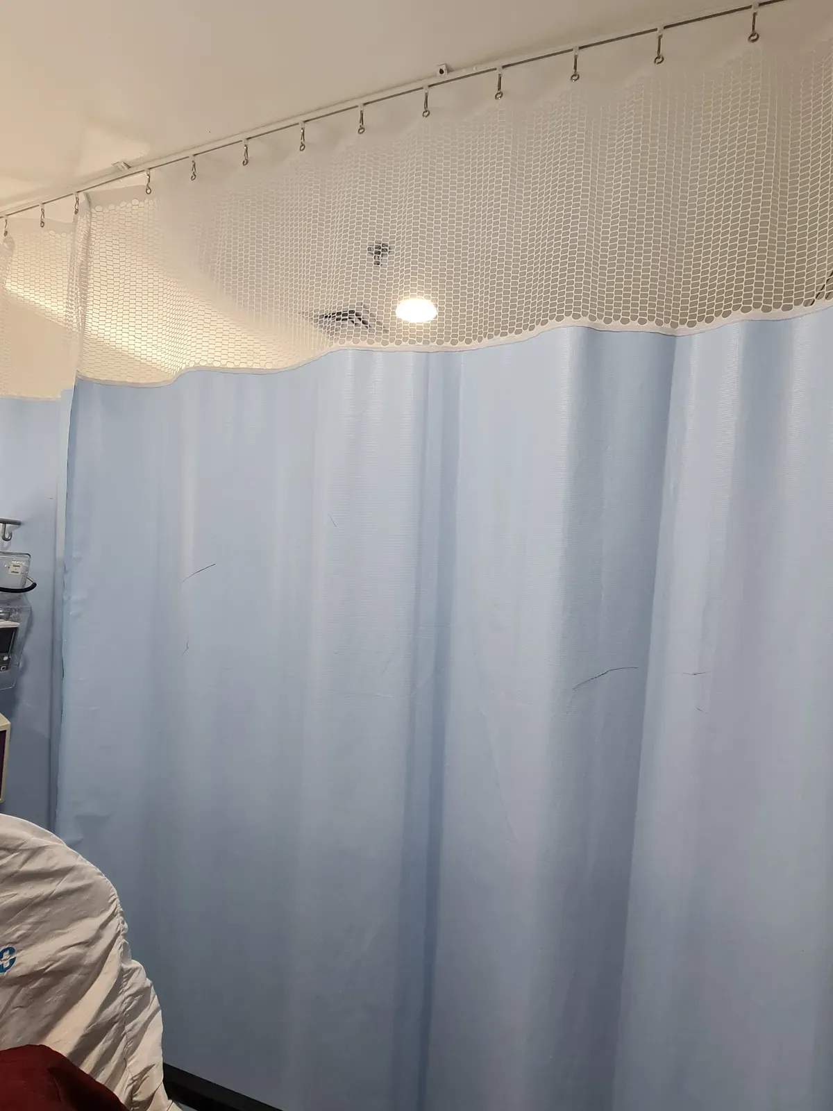 Cortina Hospitalaria — instalación 2