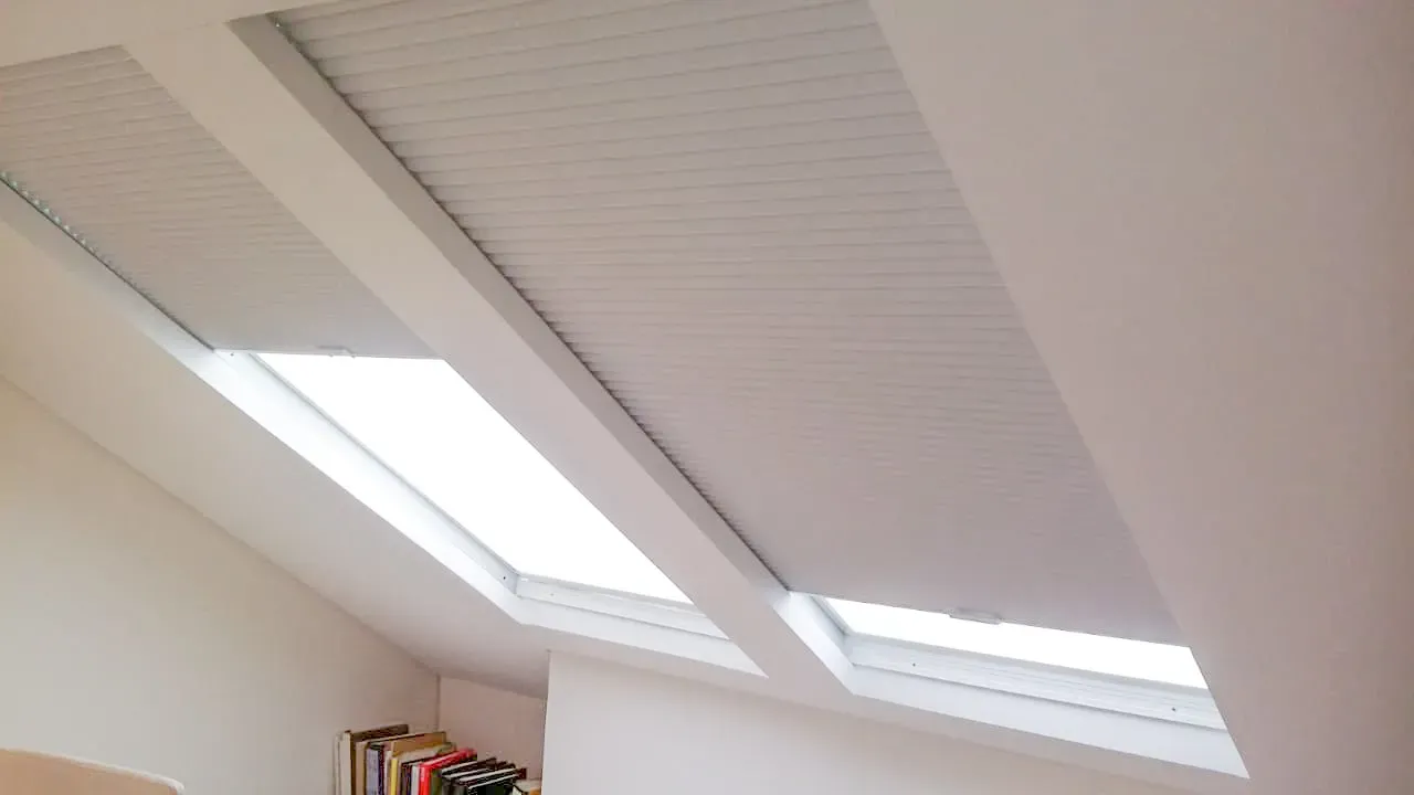 Cortina para claraboya — Celular para claraboya — instalación 3