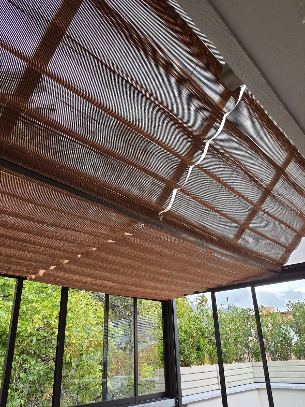 Cortina para claraboya — Bambulita para claraboya — instalación 1