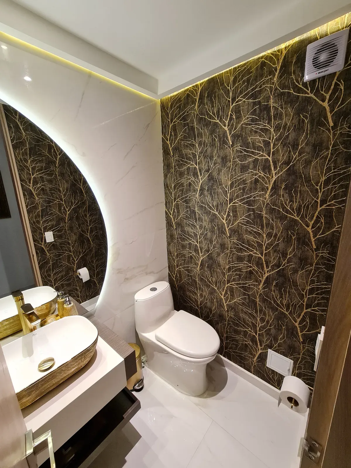 Papel de Colgadura — instalación 10